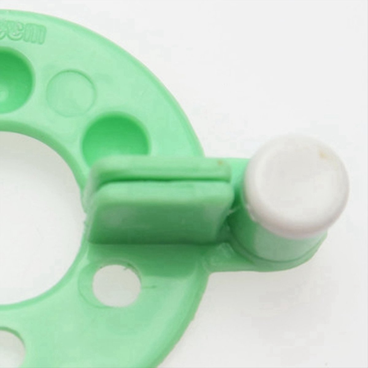 Pom Pom Maker Tool - Набор для изготовления помпонов 4-в-1 (2026