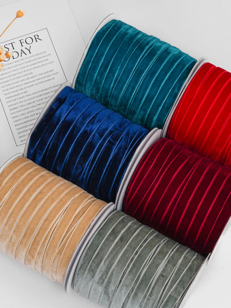 Бархатная лента шириной 3/8 дю – обзор и цена Velvet Ribbon Roll